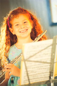 Как познакомить ребенка с прекрасным миром музыки